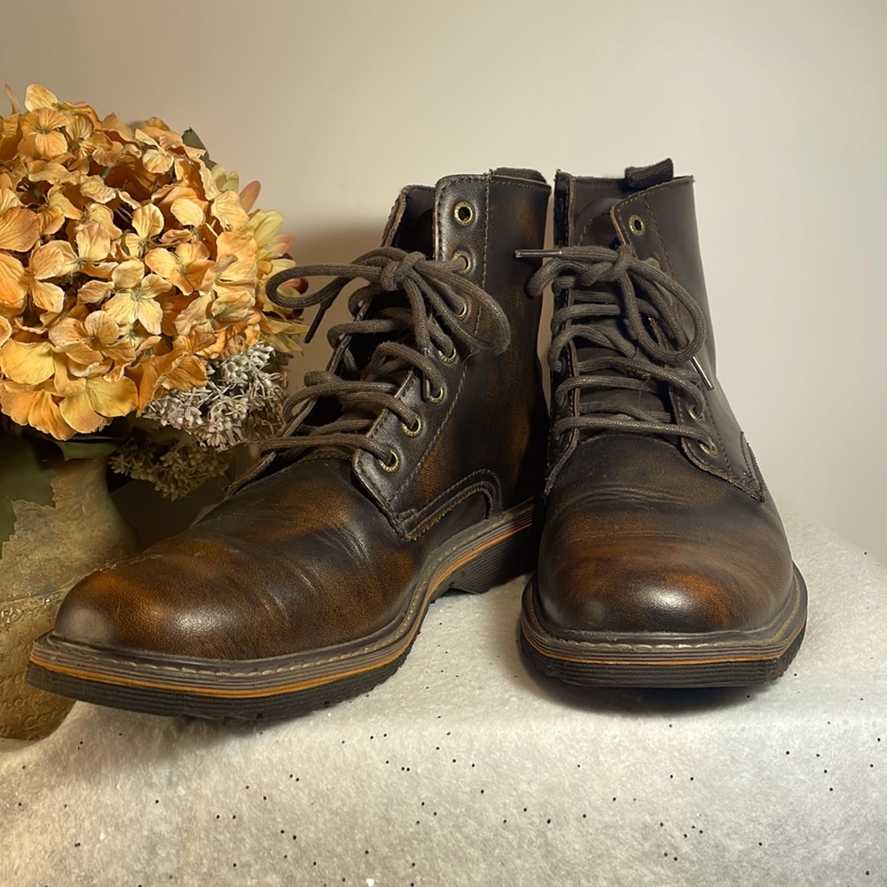 Skechers Mens Leather Boots